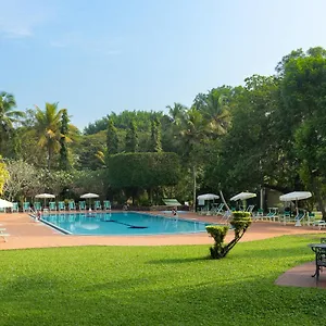 5* Resort Tamarind Tree Garden - The Airport